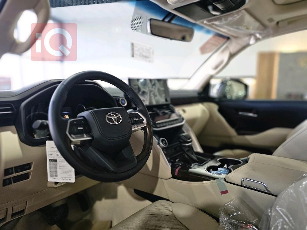 تويوتا لاندكروزر